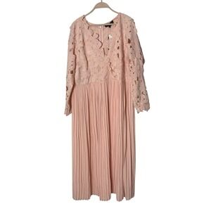 NEW Eloquii Lace Evening Dress with Pleated Skirt size 22